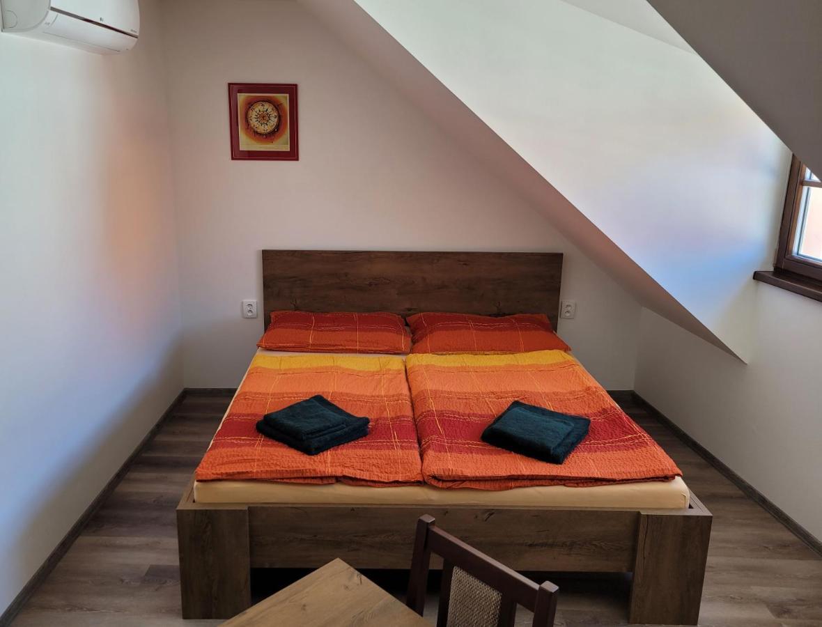 Penzion A Wellness U Trebonske Madony 외부 사진